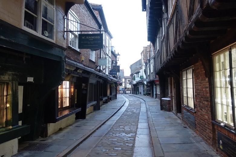 Tham quan hẻm Shambles
