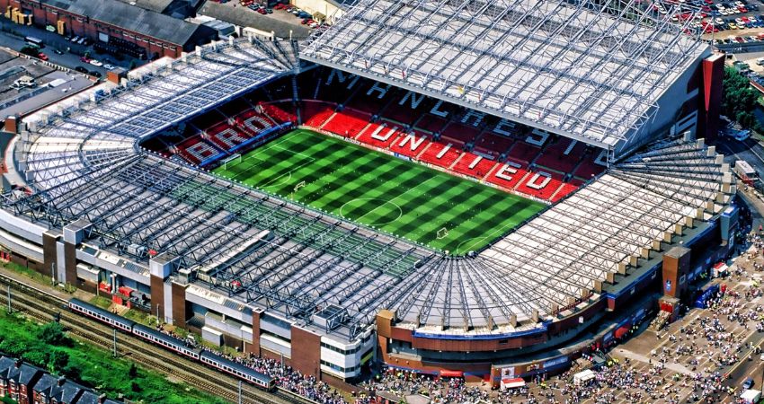 Sân Vận Động Old Trafford