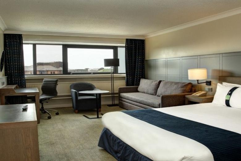 Holiday Inn Cardiff City Centre