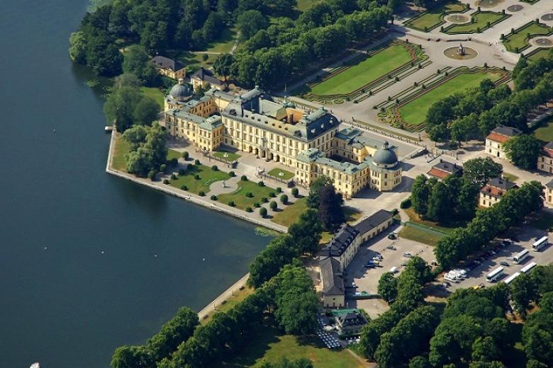 Cung điện Hoàng Gia Drottningholm