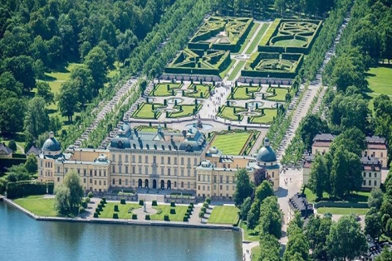 Cung điện Hoàng Gia Drottningholm