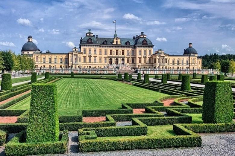 Cung điện Hoàng Gia Drottningholm