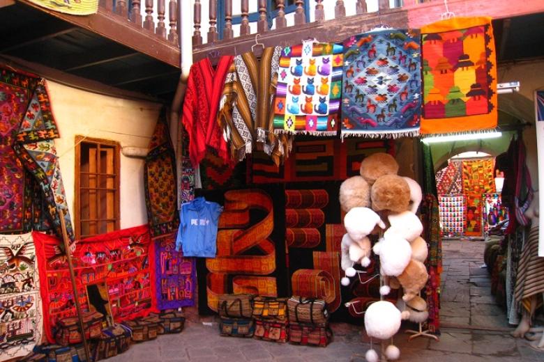 Tự do tham quan và mua sắm tại Cusco