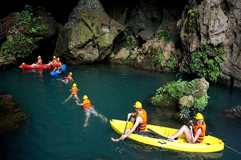 Hang Sáng Tối