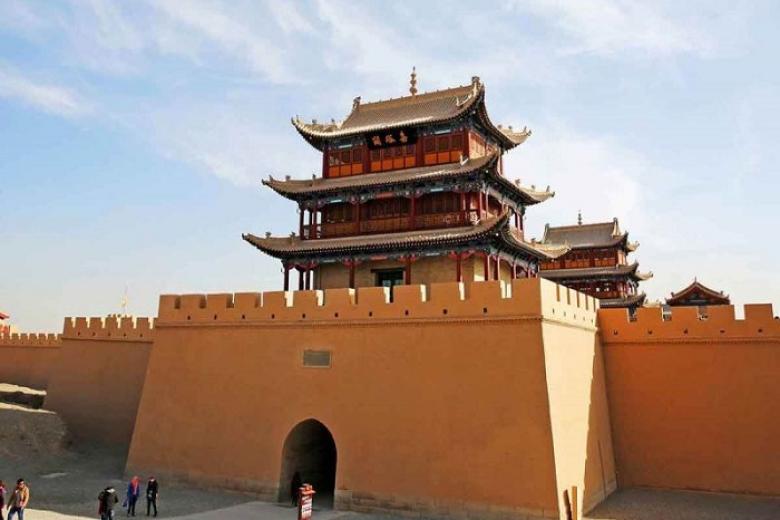 Vạn Lý Trường Thành Gia Dục Quan