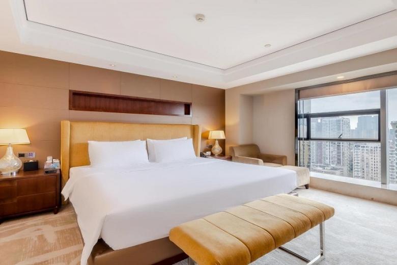 Celebrity City Hotel