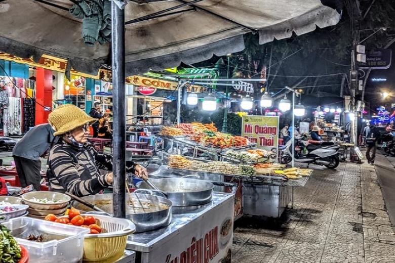 Chợ đêm Đà Lạt