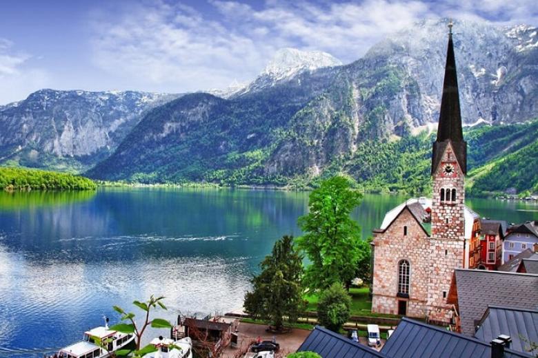 Nhà thờ Giáo xứ Thăng thiên Hallstatt