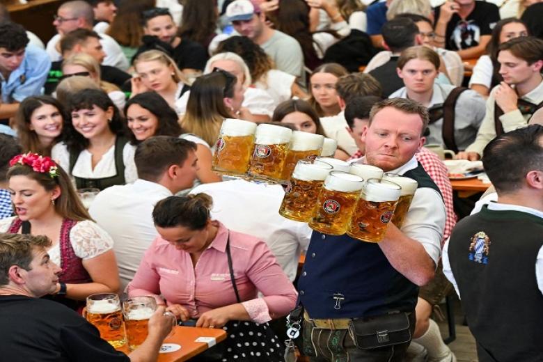 Oktoberfest -  lễ hội bia lớn nhất thế giới