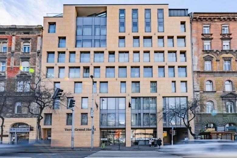 Akeah Verdi Budapest