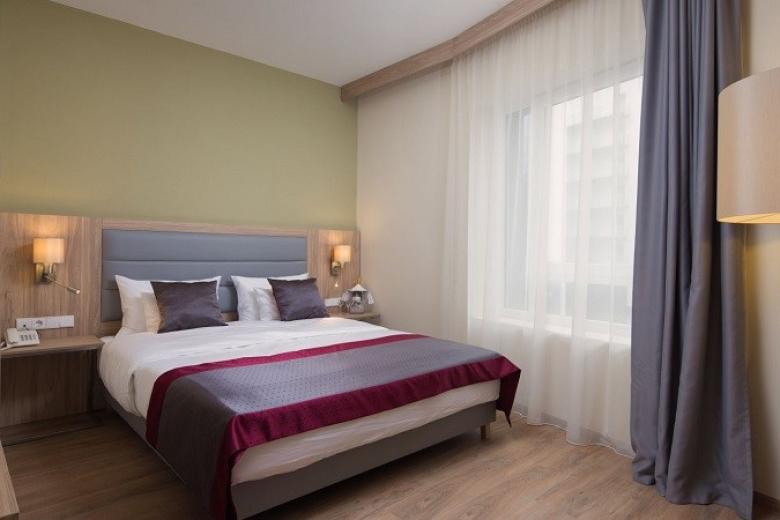 Akeah Verdi Budapest