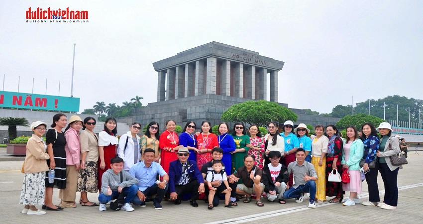 Lăng Chủ tịch Hồ Chí Minh