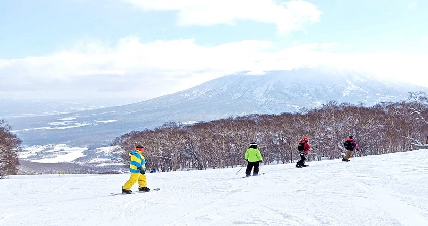 Trải nghiệm trượt tuyết tại Niseko