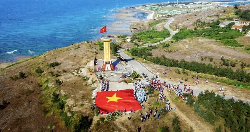 Đỉnh núi Thới Lới