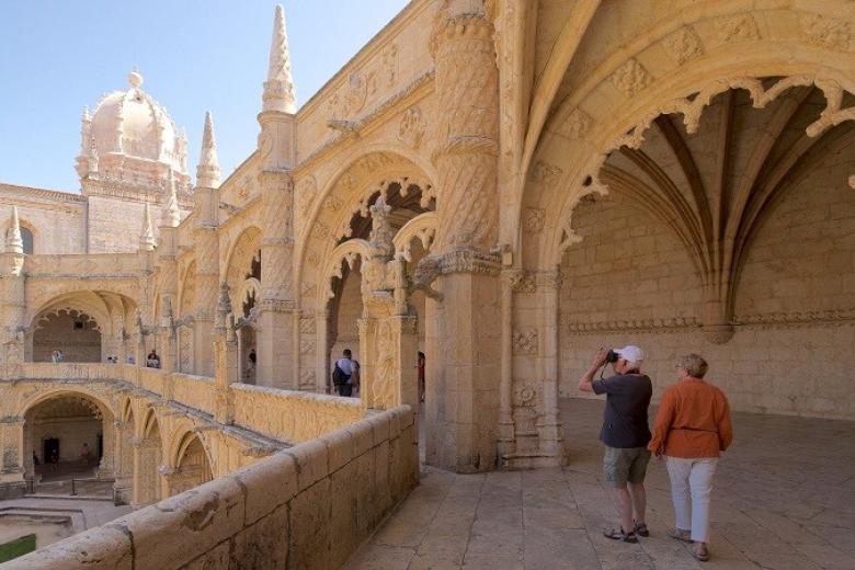 Tu viện Jerónimos