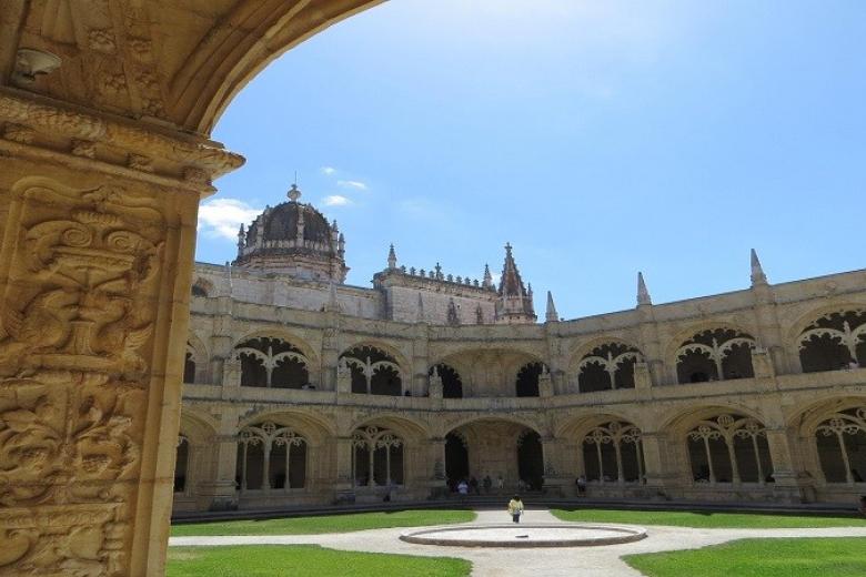 Tu viện Jerónimos