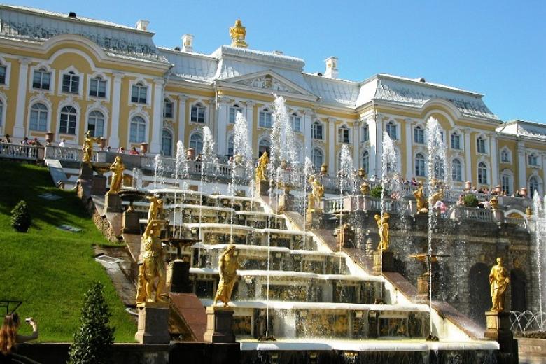 Cung Điện Mùa Hè (Peterhof)