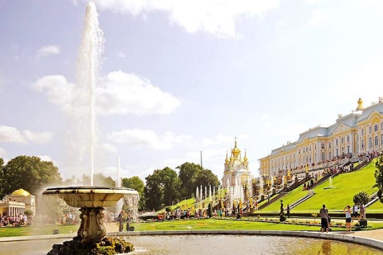 Cung Điện Mùa Hè (Peterhof)
