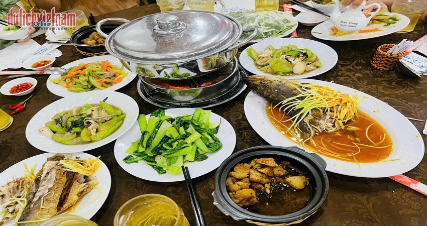 Nhà hàng