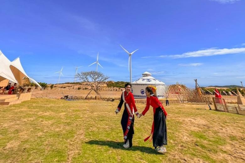 Check - in Làng Mông Cổ Mianfarm