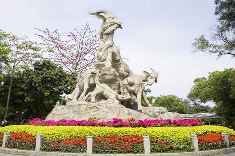 Công viên Việt Tú Sơn