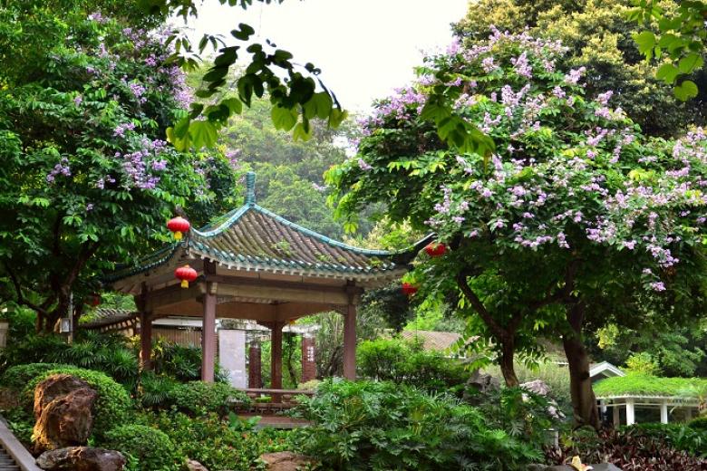 Công viên Việt Tú Sơn