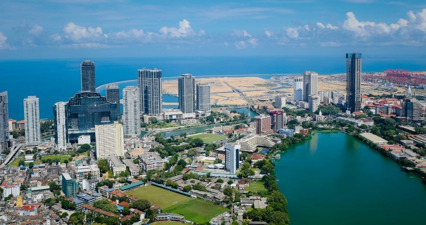 Colombo là trung tâm kinh tế và thành phố lớn nhất Sri Lanka