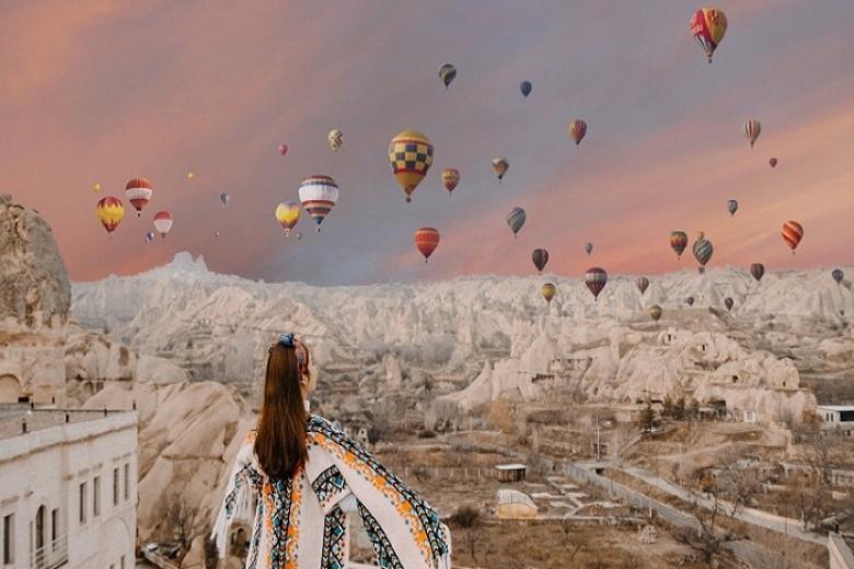 Chiêm ngưỡng cảnh bình minh ở Cappadocia trên khinh khí cầu và tận hưởng một quang cảnh vô cùng độc đáo