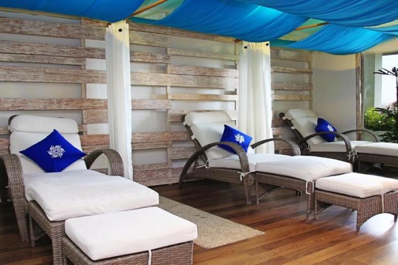 Bliss Surfer Hotel by Tritama Hospitality
