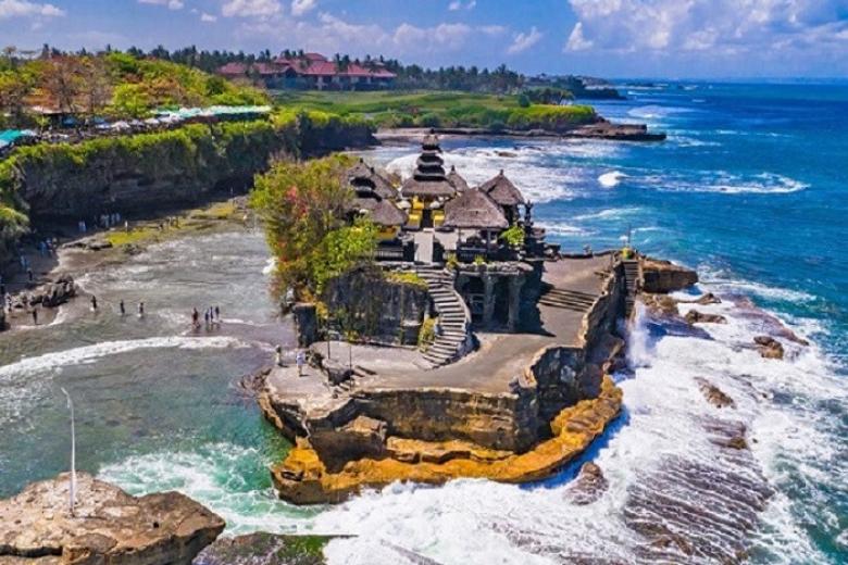 Đền Tanah Lot
