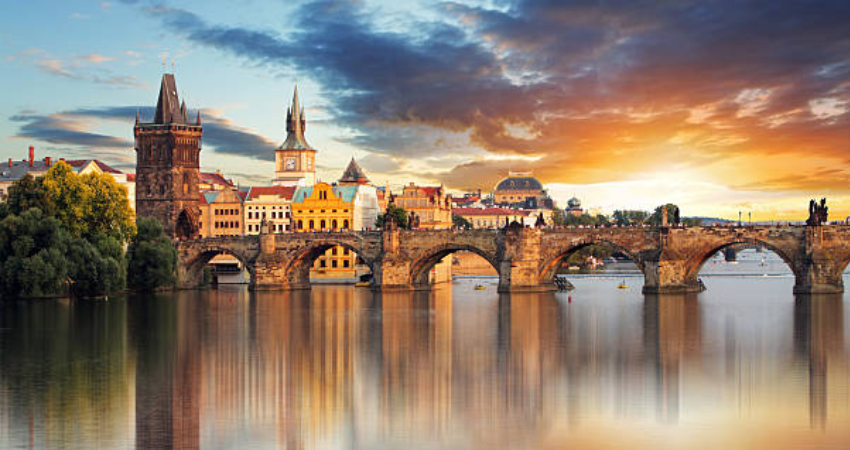 Cầu Charles IV (cầu Tình)