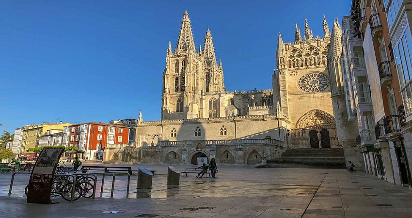 Nhà thờ Burgos - Our Lady of Burgos