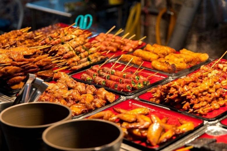 Chợ đêm Lục Hợp