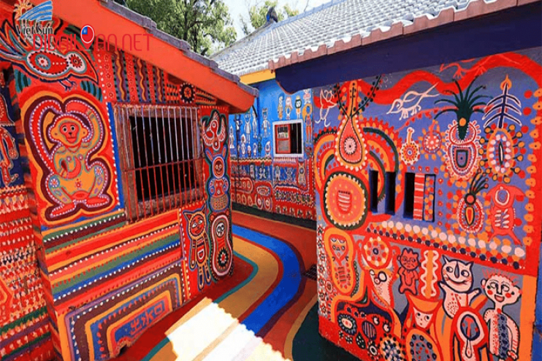 Làng Cầu Vồng