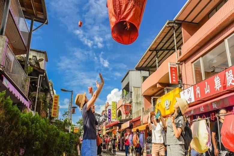 Làng cổ Thập Phần (Shifen Old Street)