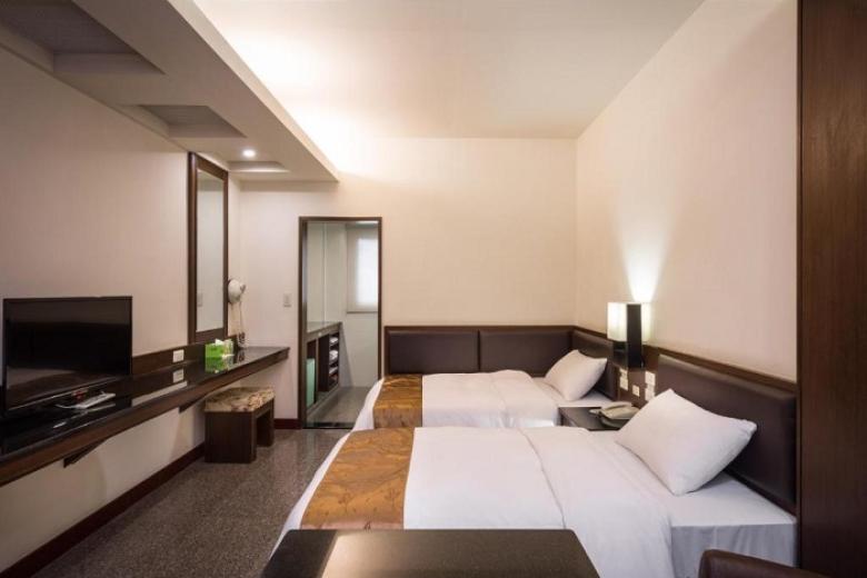 Twinstar Hotel