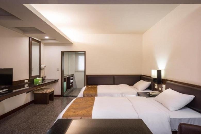 Twinstar Hotel