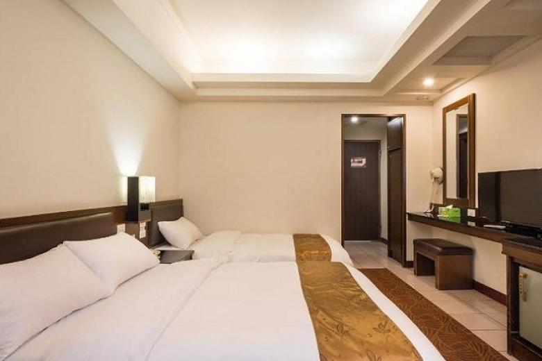 Twinstar Hotel