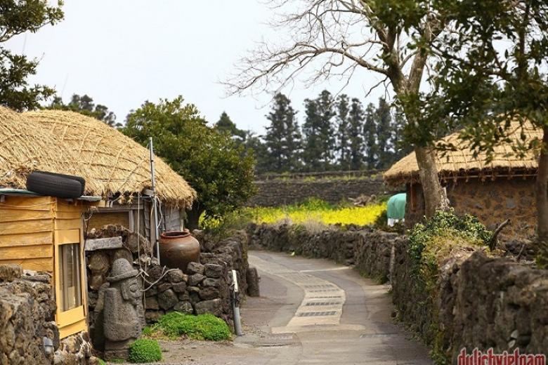 Làng dân gian Seongeup