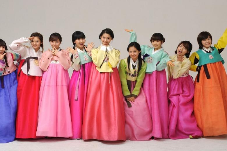 Mặc đồ Hanbok