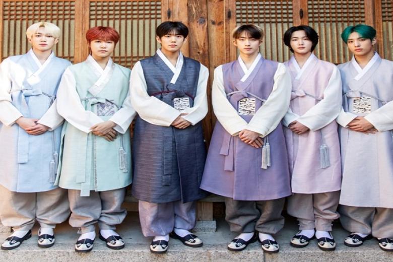 Mặc đồ Hanbok