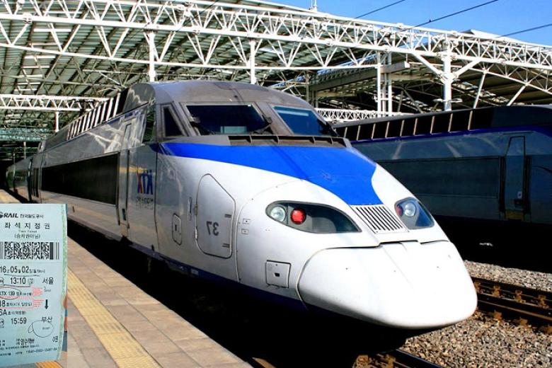 Trải nghiệm đi tàu cao tốc KTX