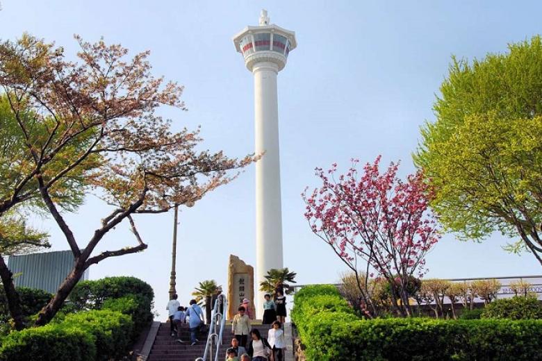Tháp Busan
