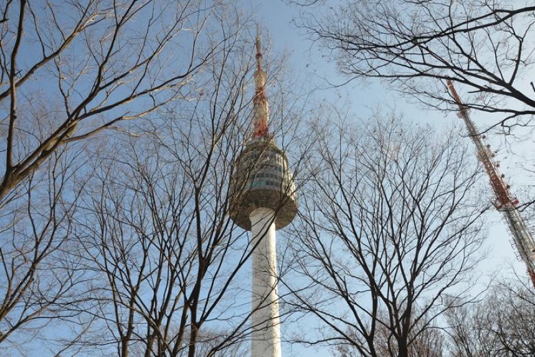Tháp Nam San (N Seoul Tower)