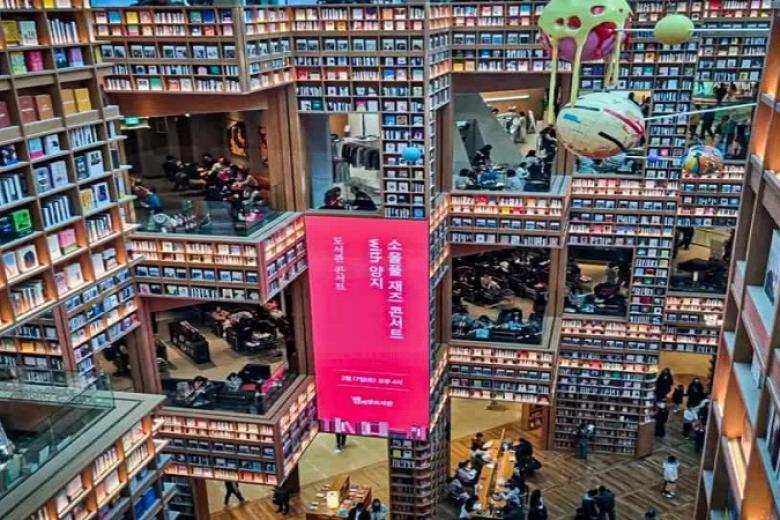 Starfield Library