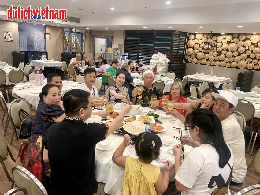 Thưởng thức ẩm thực Hong Kong