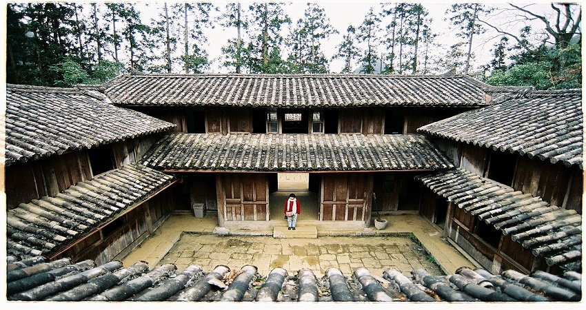 Dinh Thự Vua Mèo