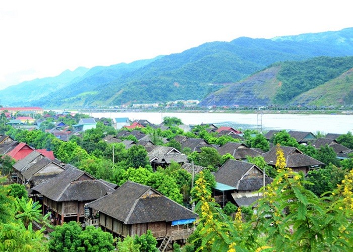 Mường Lay