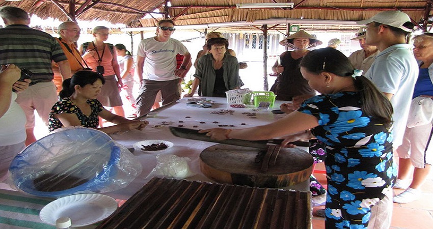 Cơ sở sản xuất kẹo dừa