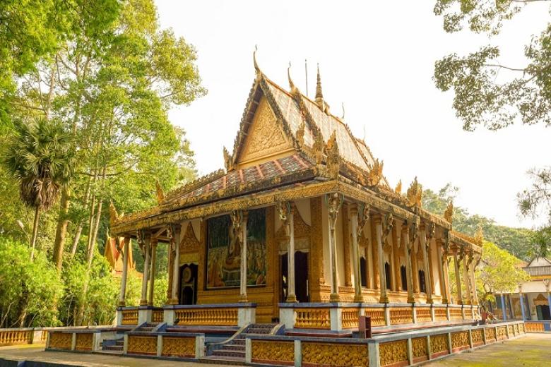 Chùa Dơi